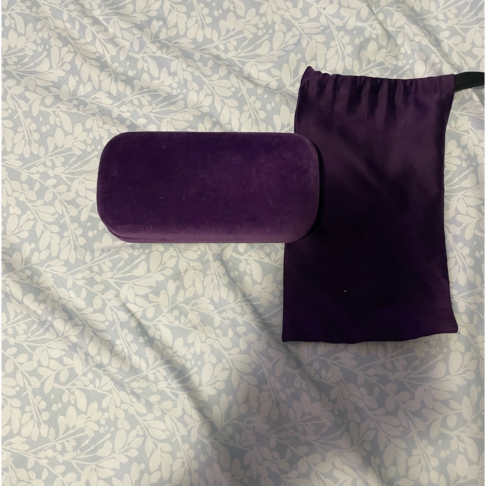 Authentic Gucci eyeglass/sunglasses case w/terrycloth